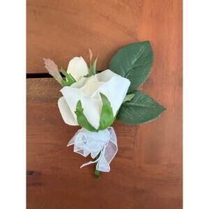 Lot of 21 bridesmaid wedding wrist corsage prom dance flower white 2 rose bud